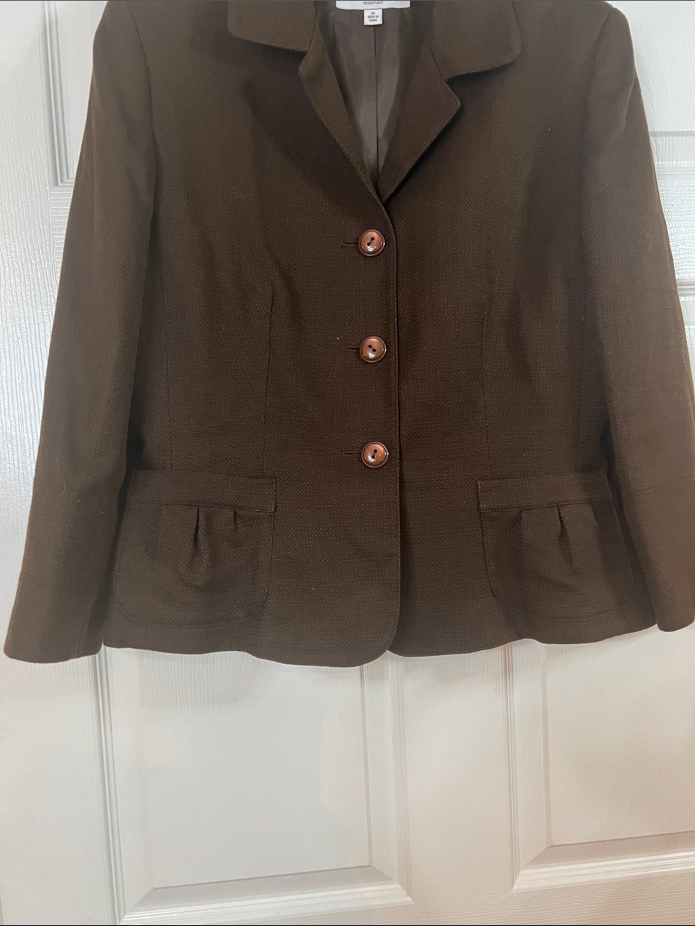 Le Suit Women's Dark Brown Classic Three-Button Blazer - Picture 2 of 3